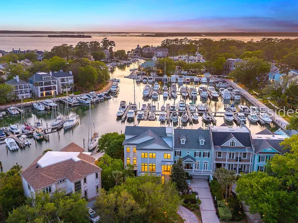 54 Sparwheel Ln, Hilton Head Island, SC 29926