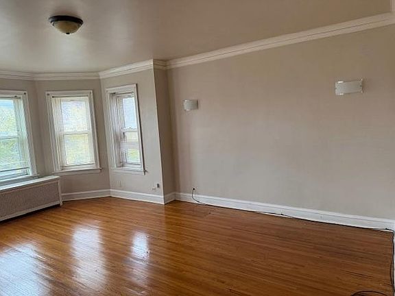 3rd image of 7845 S Cornell Ave #3