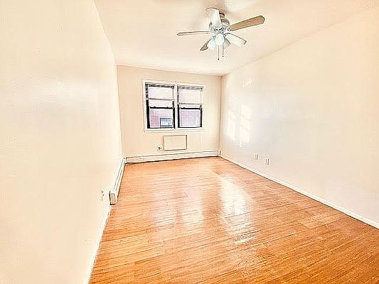 5th image of 33-20 Union St #3
