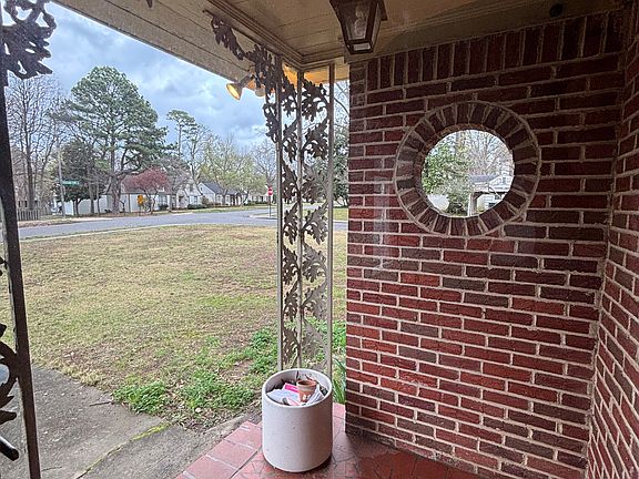 4th image of 3659 Highland Park Pl