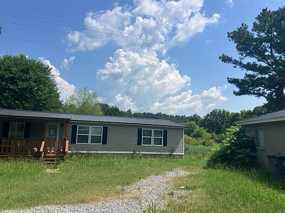 4th image of 653 Providence Rd