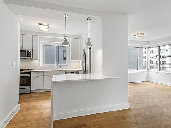4th image of 254 E 68th St APT 3D