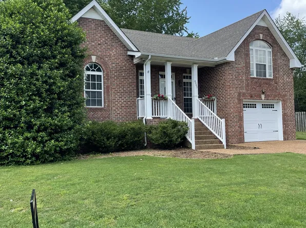 8003 Indian Ridge Blvd, White House, TN 37188