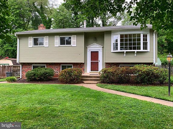 2nd image of 13422 Bartlett St