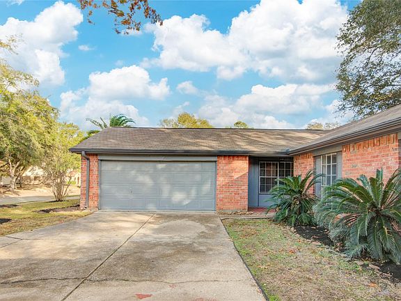 3rd image of 6722 Lynngate Dr