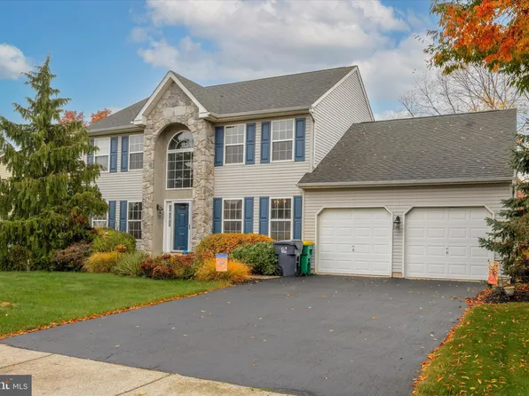 262 Summerwind Ln, Harleysville, PA 19438