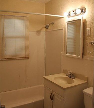 4th image of 19114 Meadowlark Ln