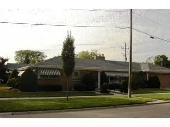 818 Austin Ave photo 1