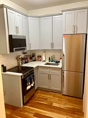 Rented by Delmark Realty LLC | media 16