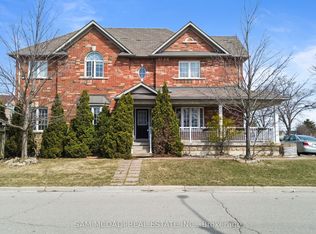 5625 Passion Flower Blvd, Mississauga, ON L5M 7N2