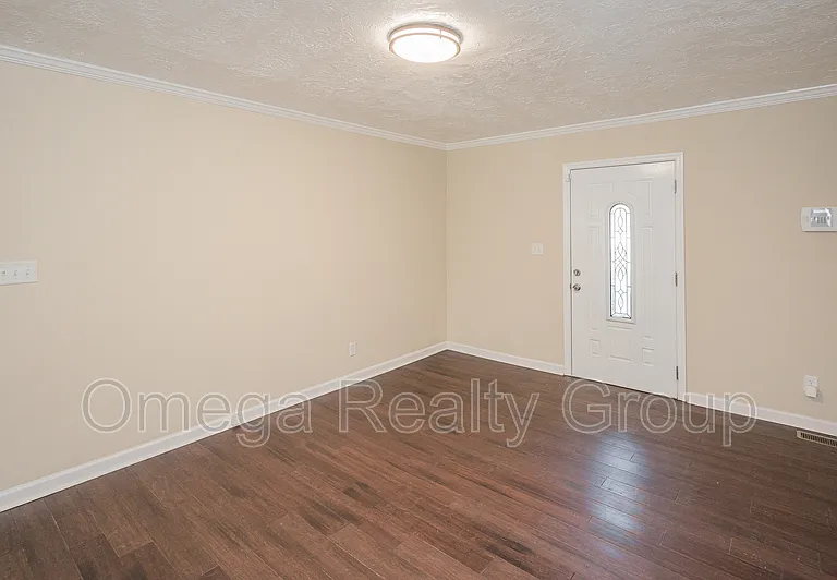 1808 Wilson Dr — Photo 6