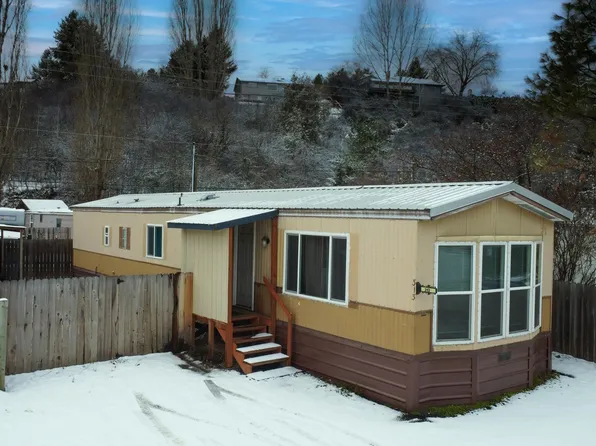 1155 SE Professional Mall Blvd Trailer 313, Pullman, WA 99163