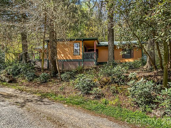 4th image of 242 Plott Balsam Rd