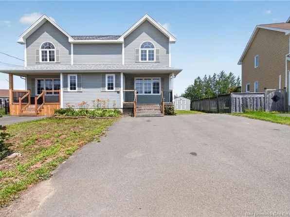 29 Coachmen St, Riverview, NB E1B 0K2