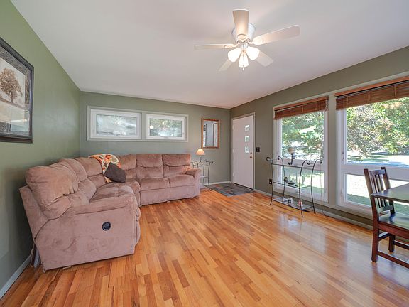 3rd image of 102 Williams Dr
