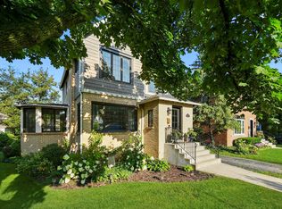 734 Forest Rd, La Grange Park, IL 60526