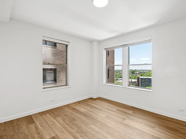 The Nest at Lincoln Park West — Photo 34