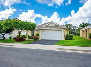 8812 Lake Park Cir S, Davie, FL 33328