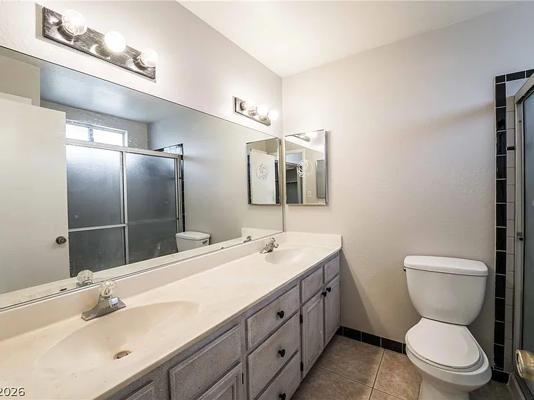 8705 Isola Dr — Photo 16