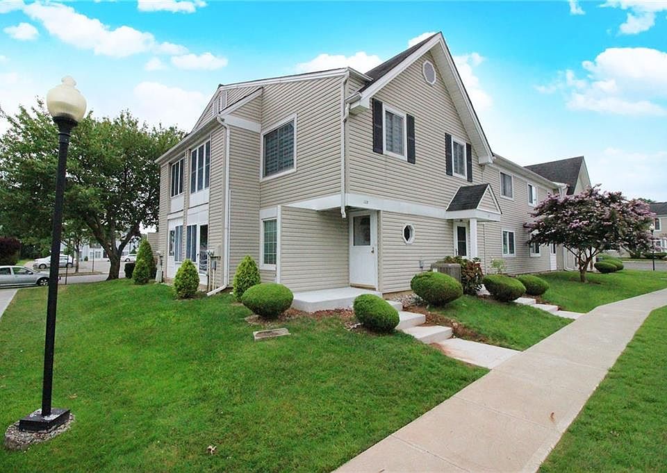 1st image of 128 Gervil St #2