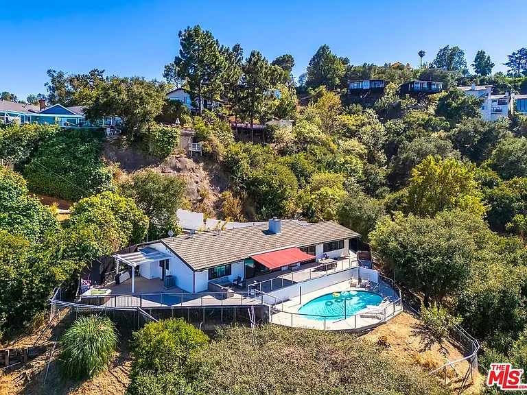 3201 Bonnie Hill Dr — Photo 30