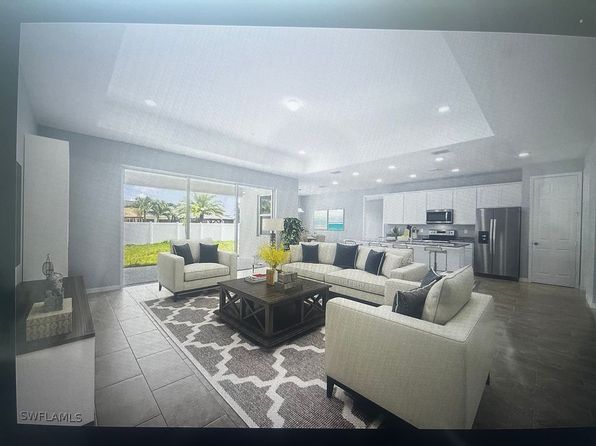 1217 SW 34th Ter