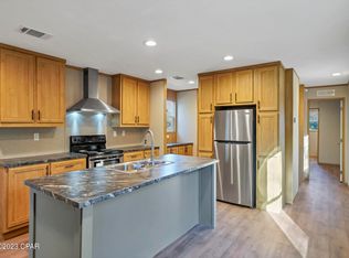 585 W Michaelangelo Rd, Defuniak Springs, FL 32433