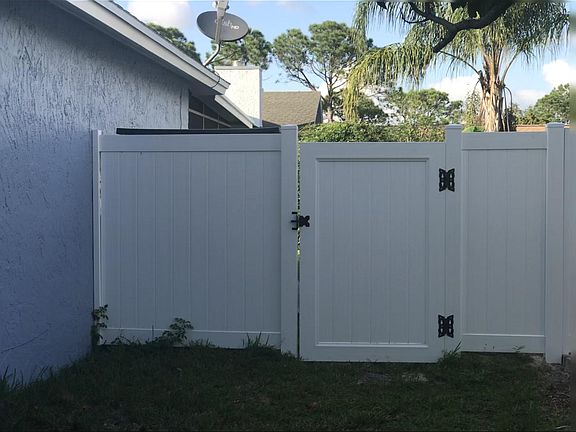 4th image of 3112 Swan Ln