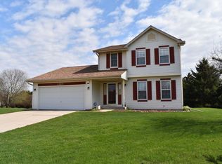 1319 Heritage Ct, Watertown, WI 53098