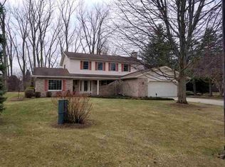 2524 Warwick Ct, Bay City, MI 48706