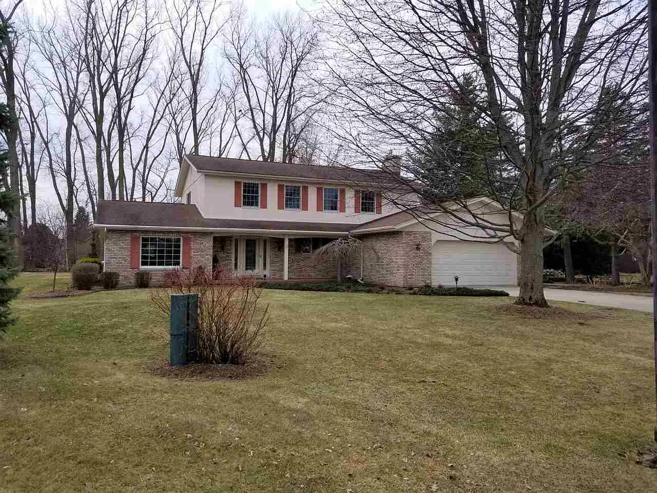 2524 Warwick Ct photo 1