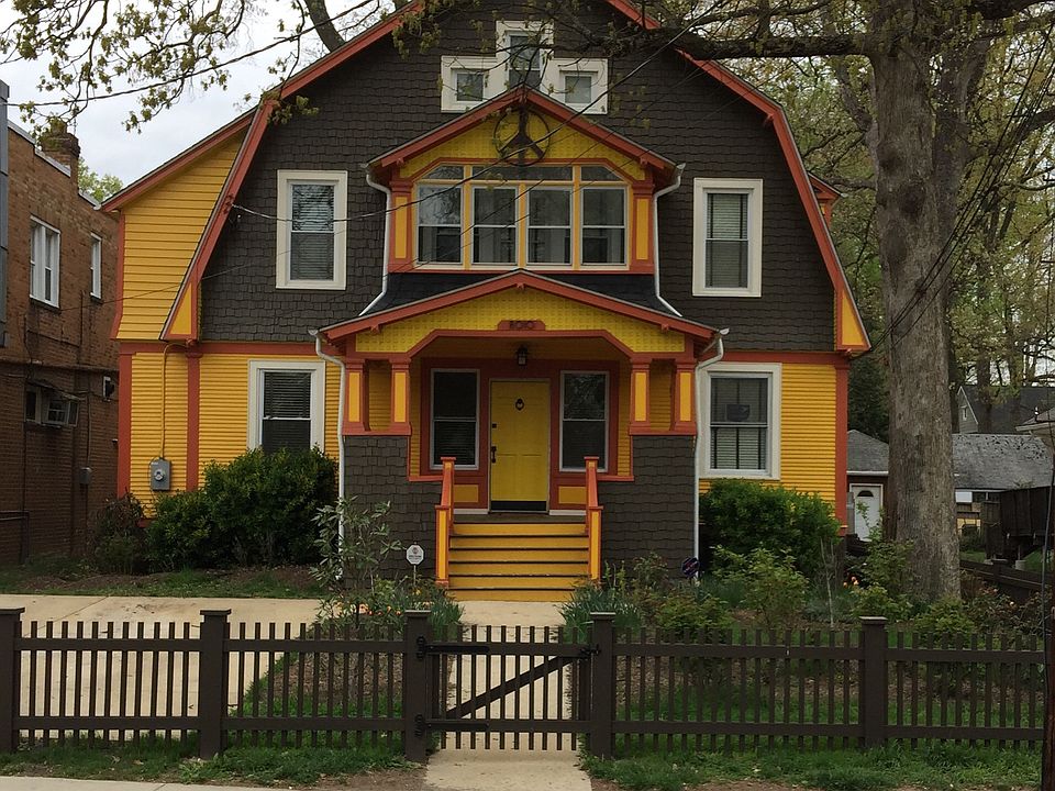Cute 1923 Dutch Farm House