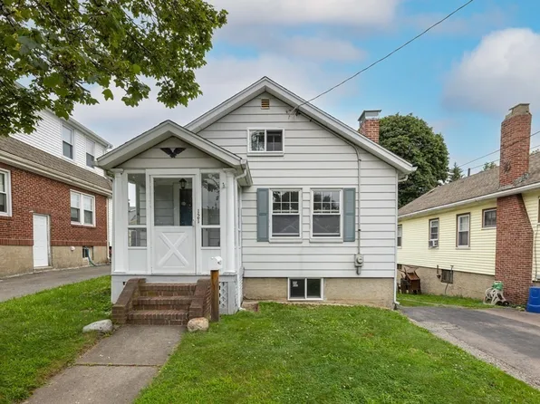 121 Elliot Ave, Quincy, MA 02171