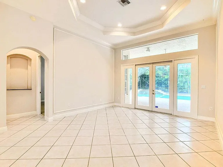 19474 Saturnia Lakes Dr — Photo 7