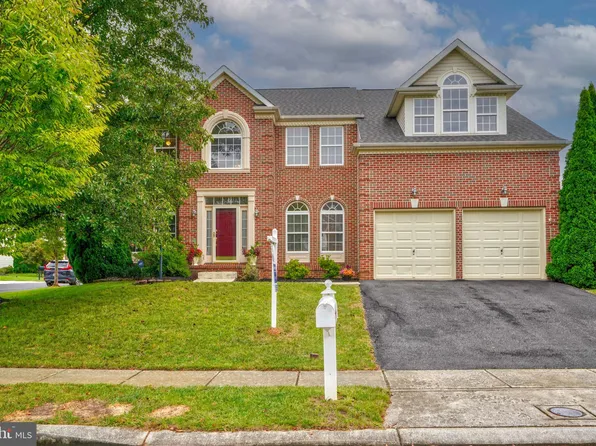 9407 Hayloft Dr, Perry Hall, MD 21128