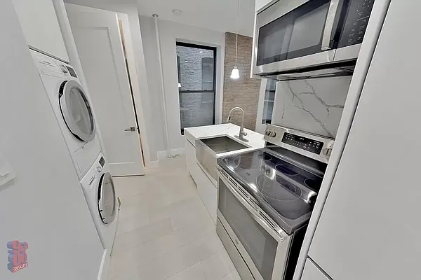 Rented by REAL New York | media 3