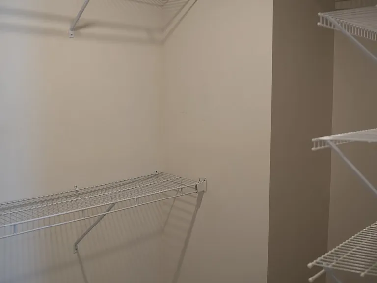 670 Hollyrose Cir — Photo 21