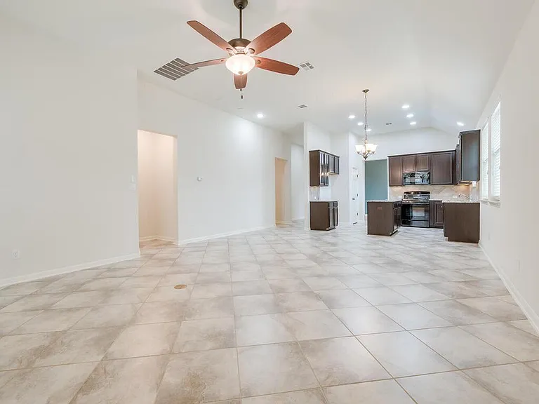 2200 Hilltop Climb Dr — Photo 18