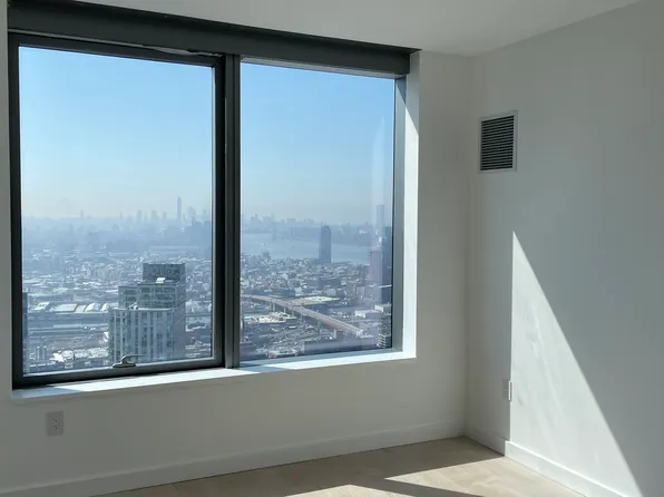 3 Court Square image 4 of 15