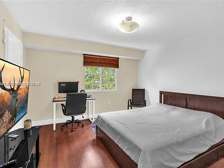2845 NE 185th St #Townhouse 903 — Photo 13