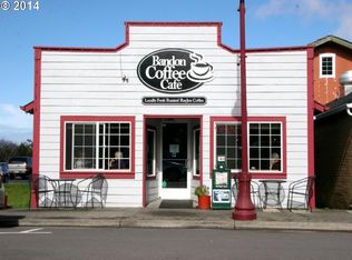 365 2nd St SE, Bandon, OR 97411