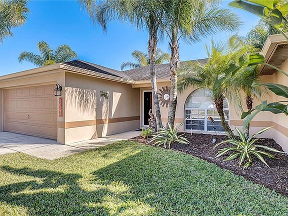 2nd image of 8023 Glenridge Loop E