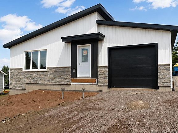 2nd image of 34 Burman St