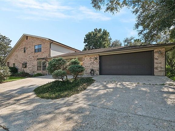 3rd image of 3600 Lake Ontario Dr