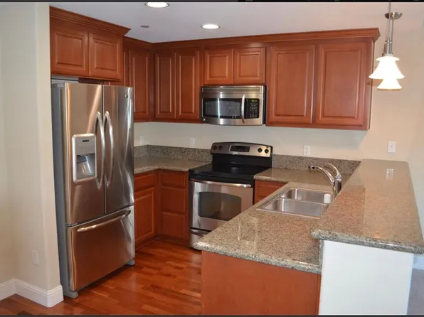 7680 Monterey St, Gilroy, CA