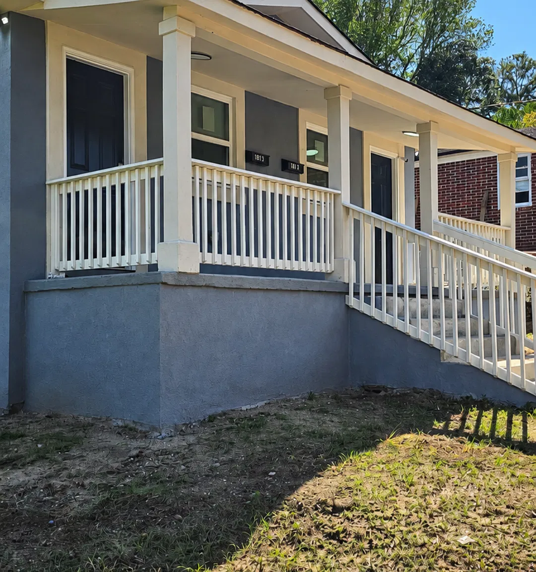 660 Lilly Ave — Photo 2