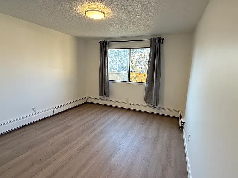 79 Castleridge Dr NE — Photo 34