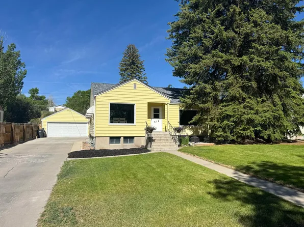 312 N 2nd St W, Riverton, WY 82501