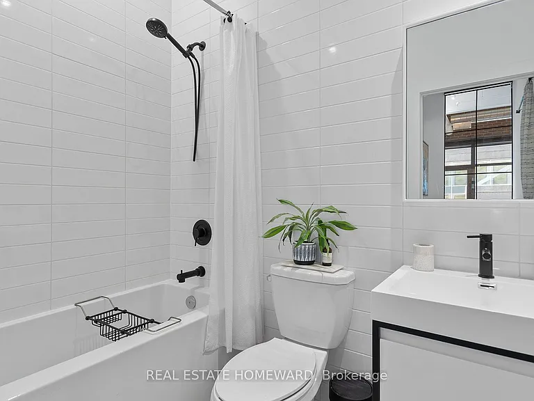 150 Logan Ave #207 — Photo 16