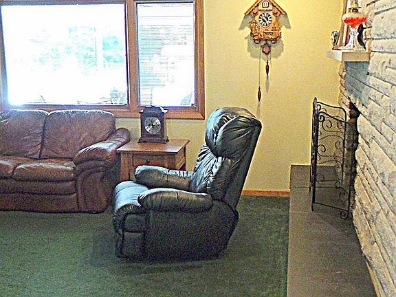 3rd image of 4204 Wood Acre Dr